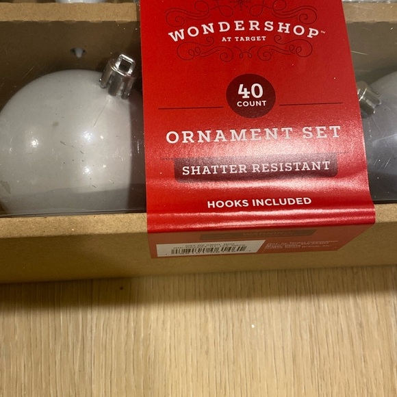 NWT Wondershop 40 Piece Silver and White Ornament Set Shatter Resistant/Hooks - Picture 2 of 6